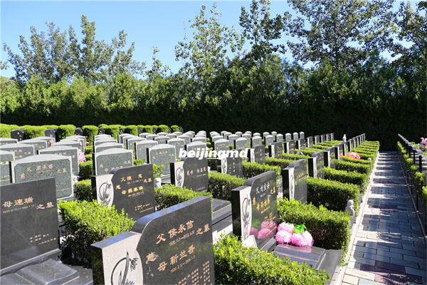 北京市海淀区长安陵园墓地价格上风上水怎样？