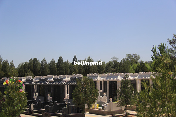 北京陵园墓地信息大全多少钱？