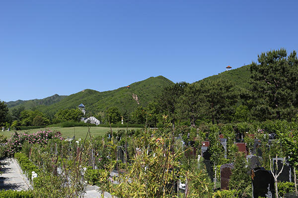 北京周边墓地灵山宝塔陵园基督教墓园价格是多少?
