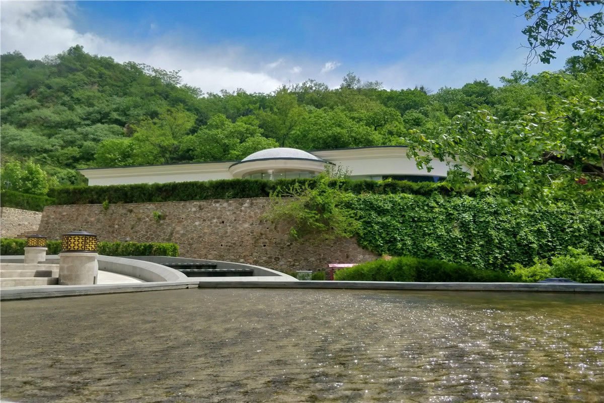 凤凰山陵园地址
