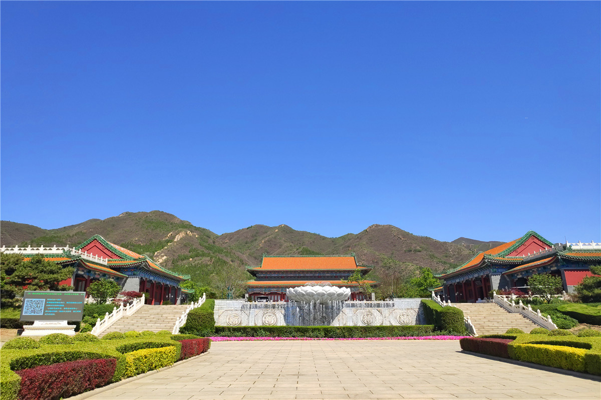 八达岭人民公墓骨灰墙价格